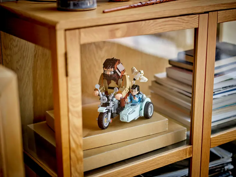 LEGO Constructor Harry Potter Hagrid & Harry's Motorcycle Ride
