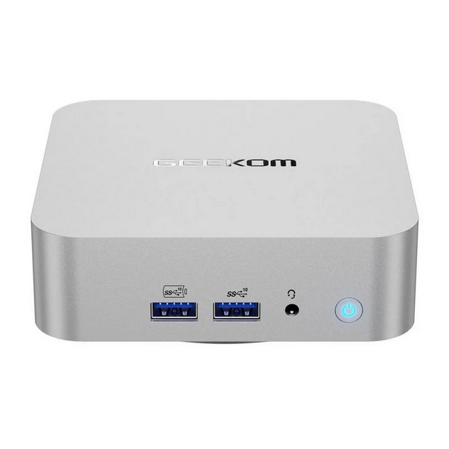 მინი კომპიუტერი GEEKOM A8 Max AI Mini PC,  AMD Ryzen™7 8745HS, 2.5Gbps Dual LAN Port Mini Gaming PC with 32GB DDR5 1TB M.2 2280 NVMe SSD, Mini PC Windows 11 Pro/Wi-Fi 6E/BT 5.2/USB4/8K | WIN11 Pro and Key Pre-Installed) (SKU : GMA8R78745HS-321-EU)