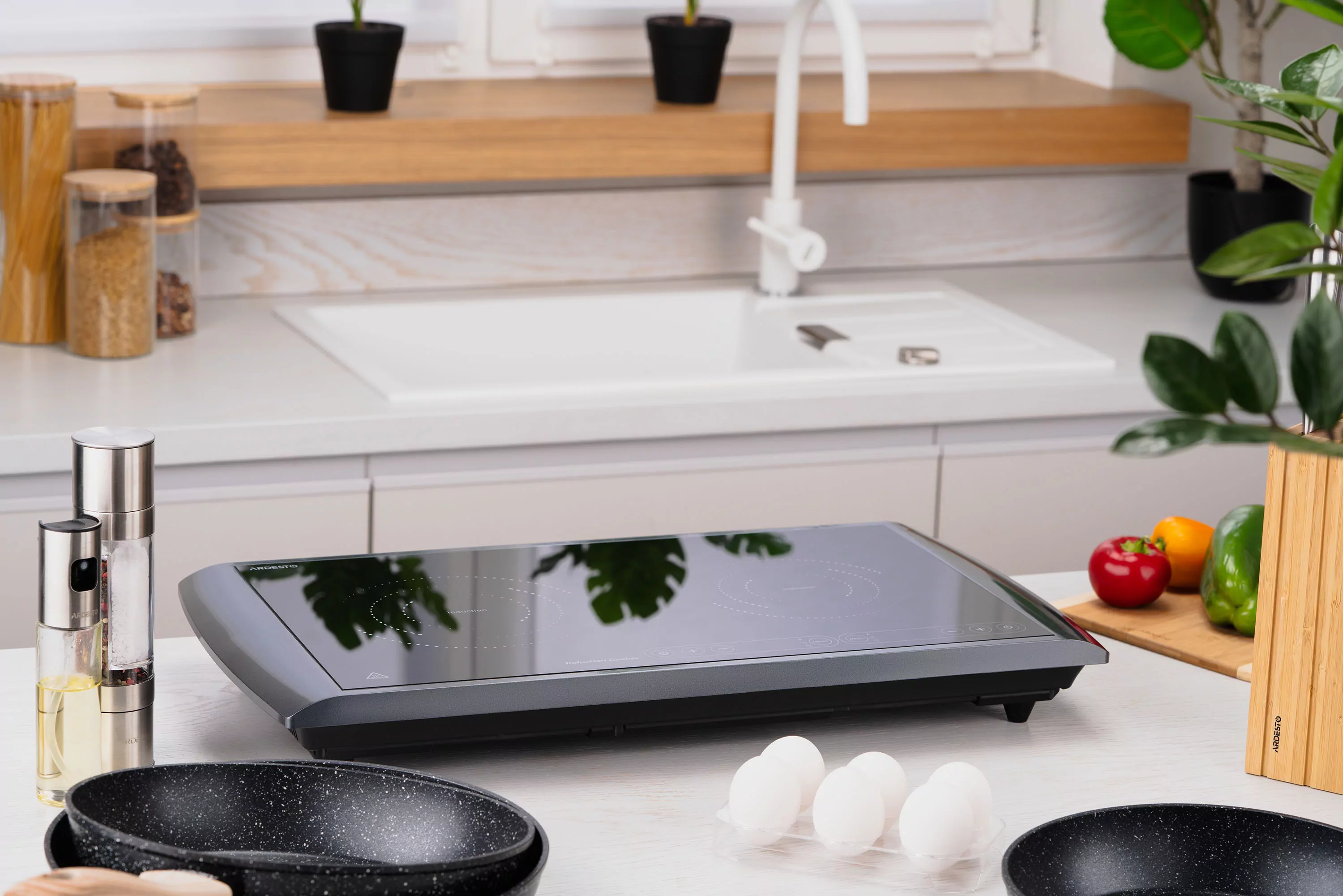 ელექტრო ქურა ARDESTO ICS-B217 electric cooking plate with two hob eyes with total power of 2900 W, touch control (ICS-B217) | Type of electric heaters - induction | Power, W : 1300 145мм / 1600 167мм