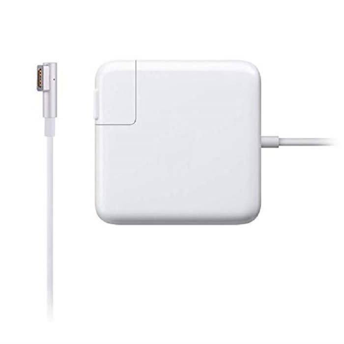 Apple MagSafe Power Adapter. Model: A1344 - 60W (MacBook and 13''  (MC461Z/A)