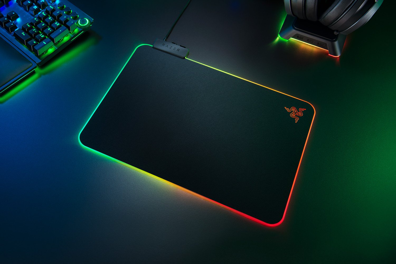 მაუსის პედი Razer Mouse Pad Firefly V2 RGB Black